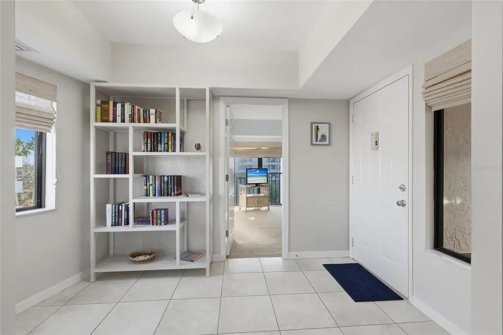 1425 Gulf Of Mexico Drive Longboat Key FL 34228