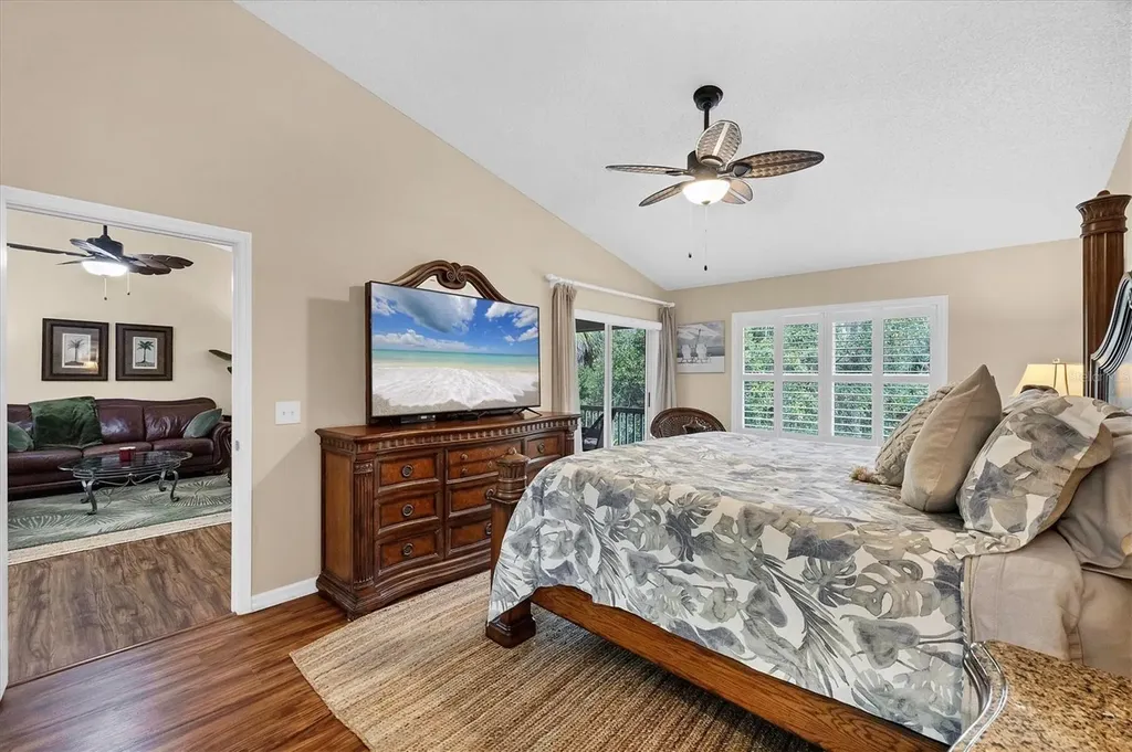 7266 Eleanor Circle Sarasota FL 34243