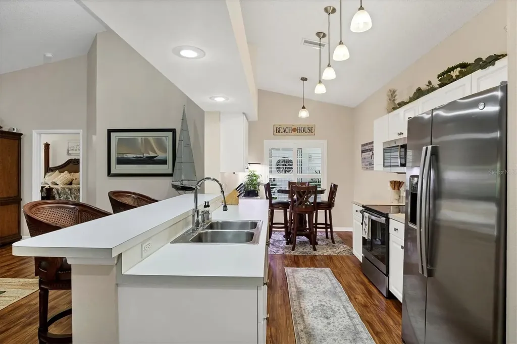 7266 Eleanor Circle Sarasota FL 34243