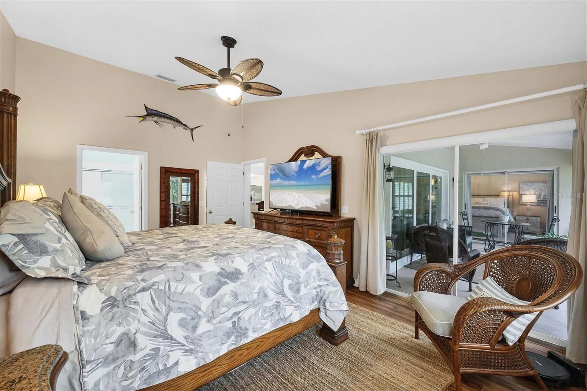 7266 Eleanor Circle Sarasota FL 34243