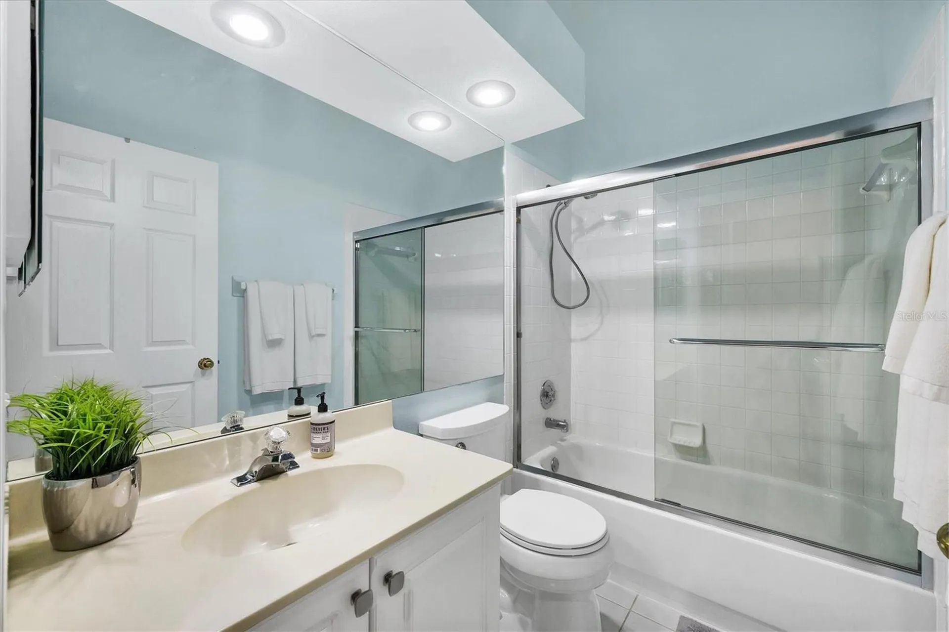 7266 Eleanor Circle Sarasota FL 34243