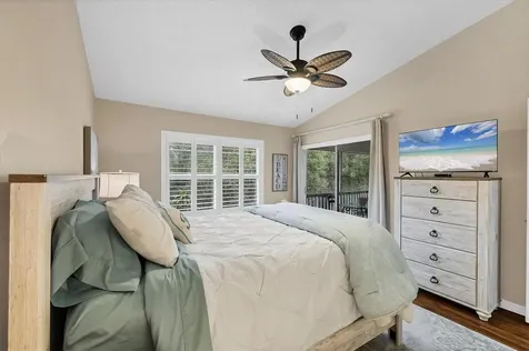 7266 Eleanor Circle Sarasota FL 34243
