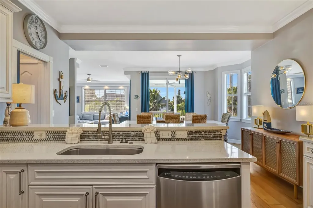 303 58th Street Holmes Beach FL 34217