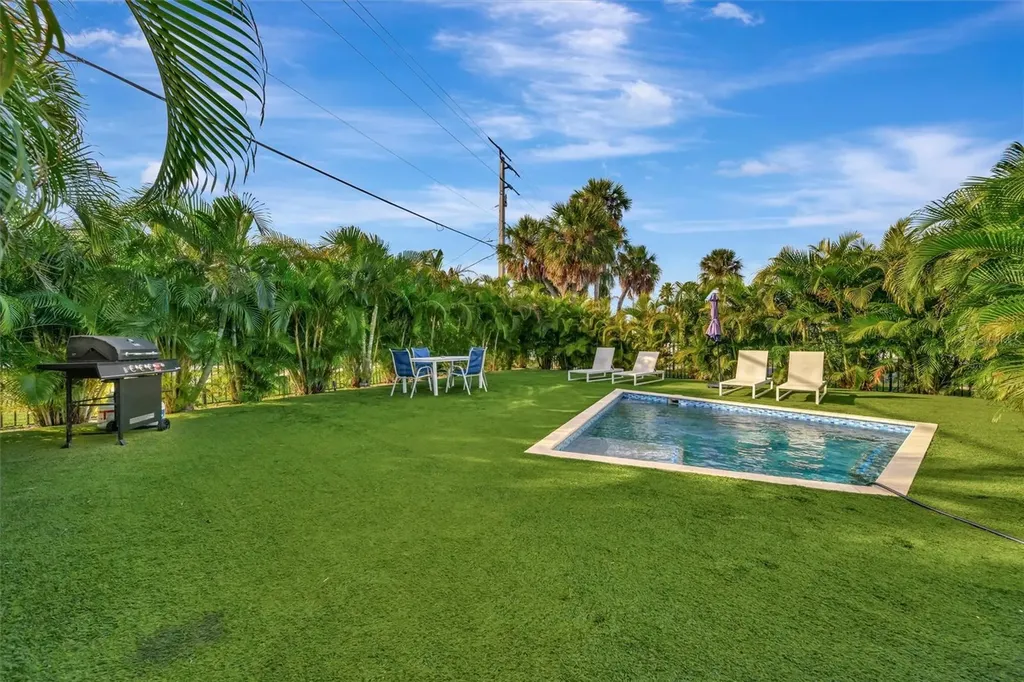 303 58th Street Holmes Beach FL 34217