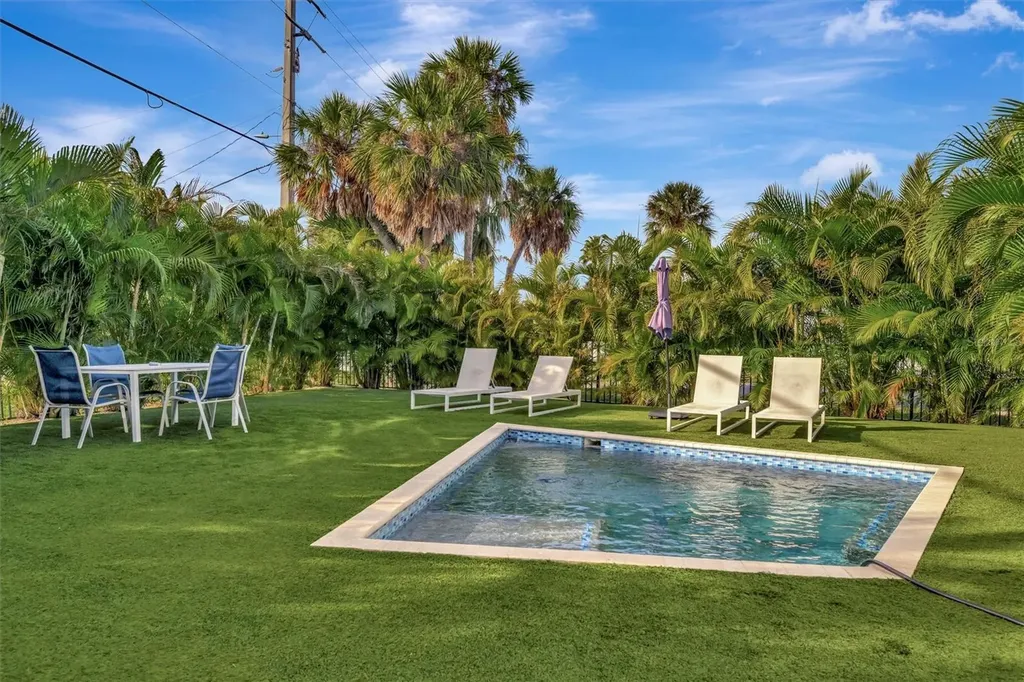 303 58th Street Holmes Beach FL 34217