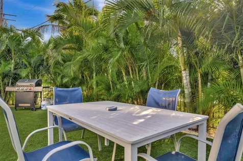 303 58th Street Holmes Beach FL 34217