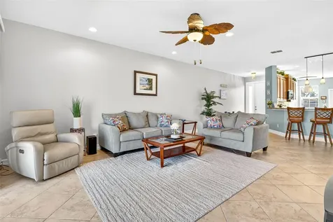 15652 Aurora Lake Circle Wimauma FL 33598