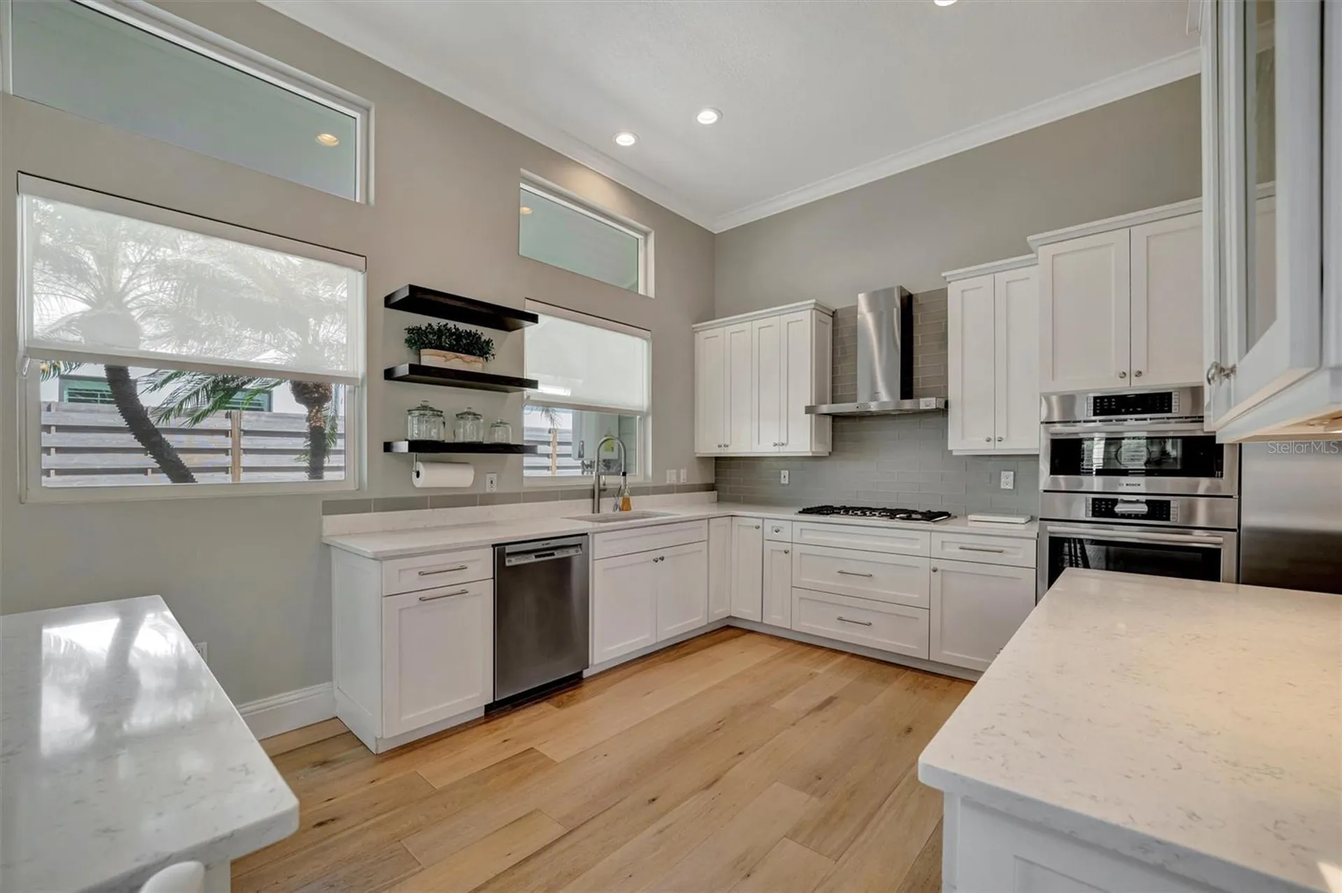 1511 N Lake Shore Drive Sarasota FL 34231