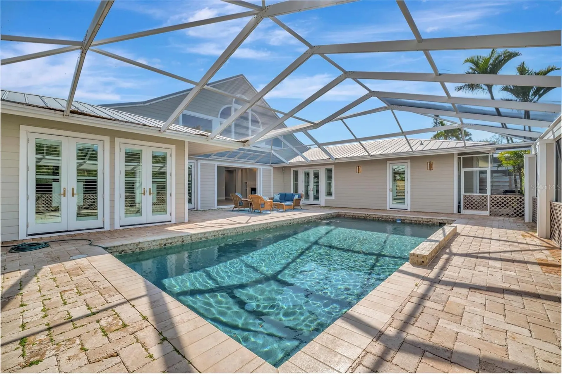 1511 N Lake Shore Drive Sarasota FL 34231
