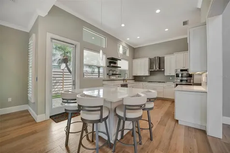 1511 N Lake Shore Drive Sarasota FL 34231