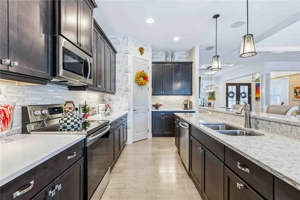 7071 Tamworth Parkway Sarasota FL 34241