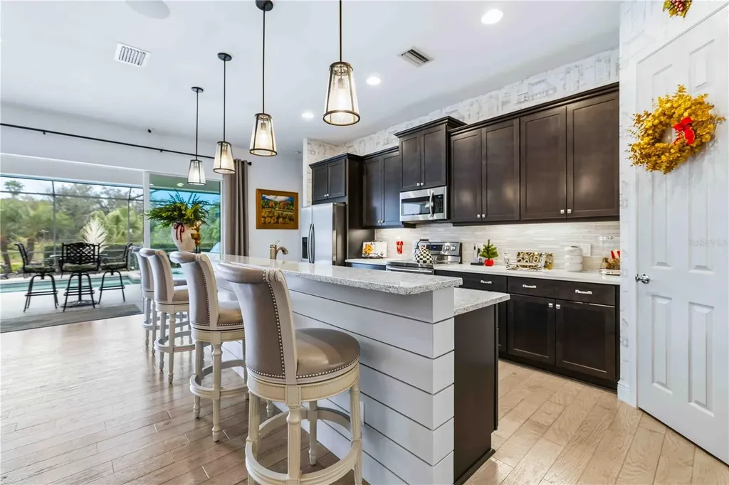 7071 Tamworth Parkway Sarasota FL 34241