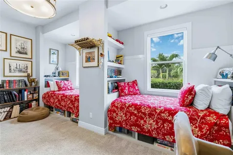7071 Tamworth Parkway Sarasota FL 34241