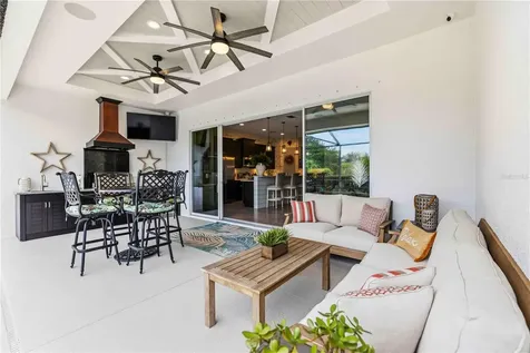 7071 Tamworth Parkway Sarasota FL 34241