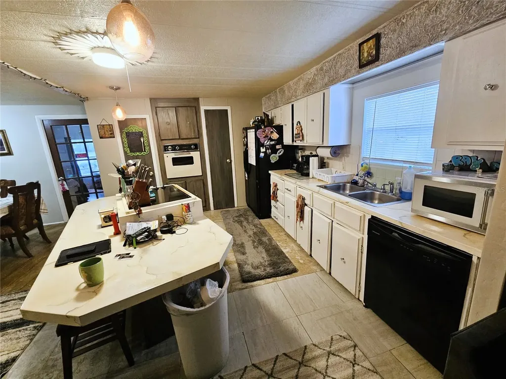 4211 Lowell Lane Zephyrhills FL 33541