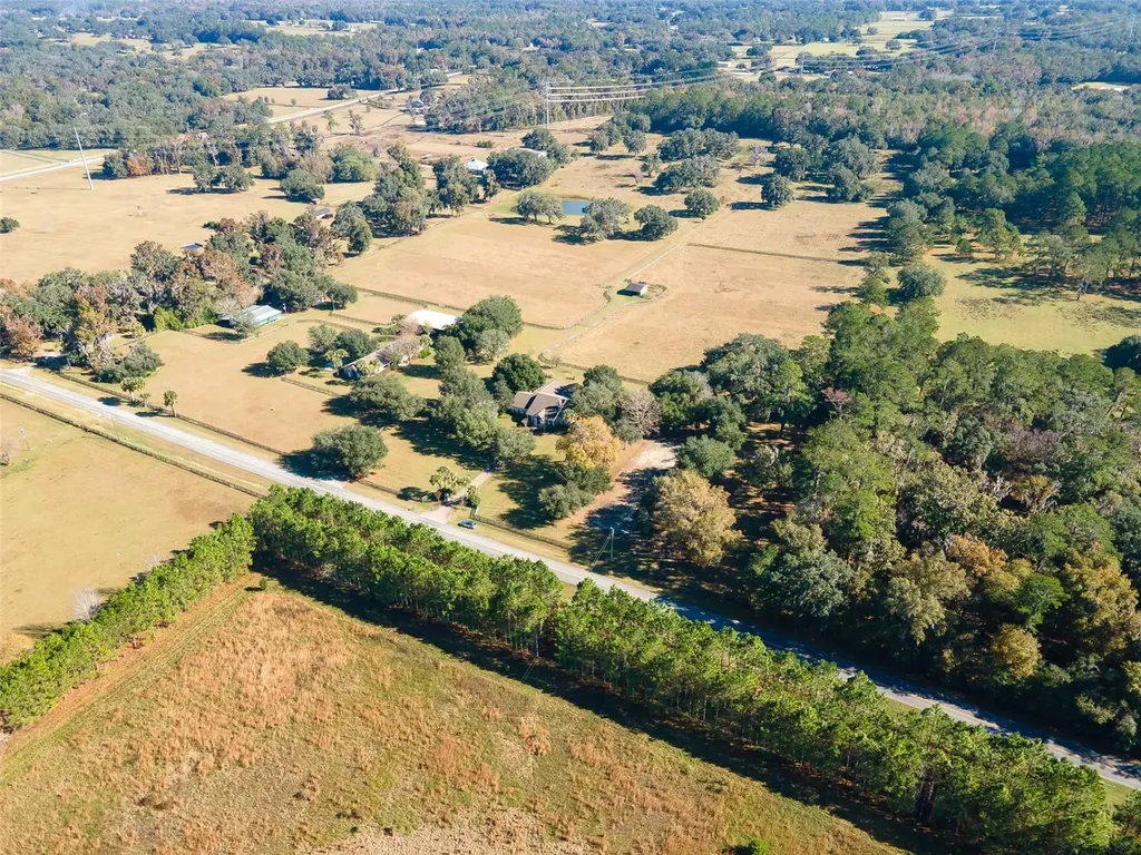 11715 NW 90th Avenue Reddick FL 32686
