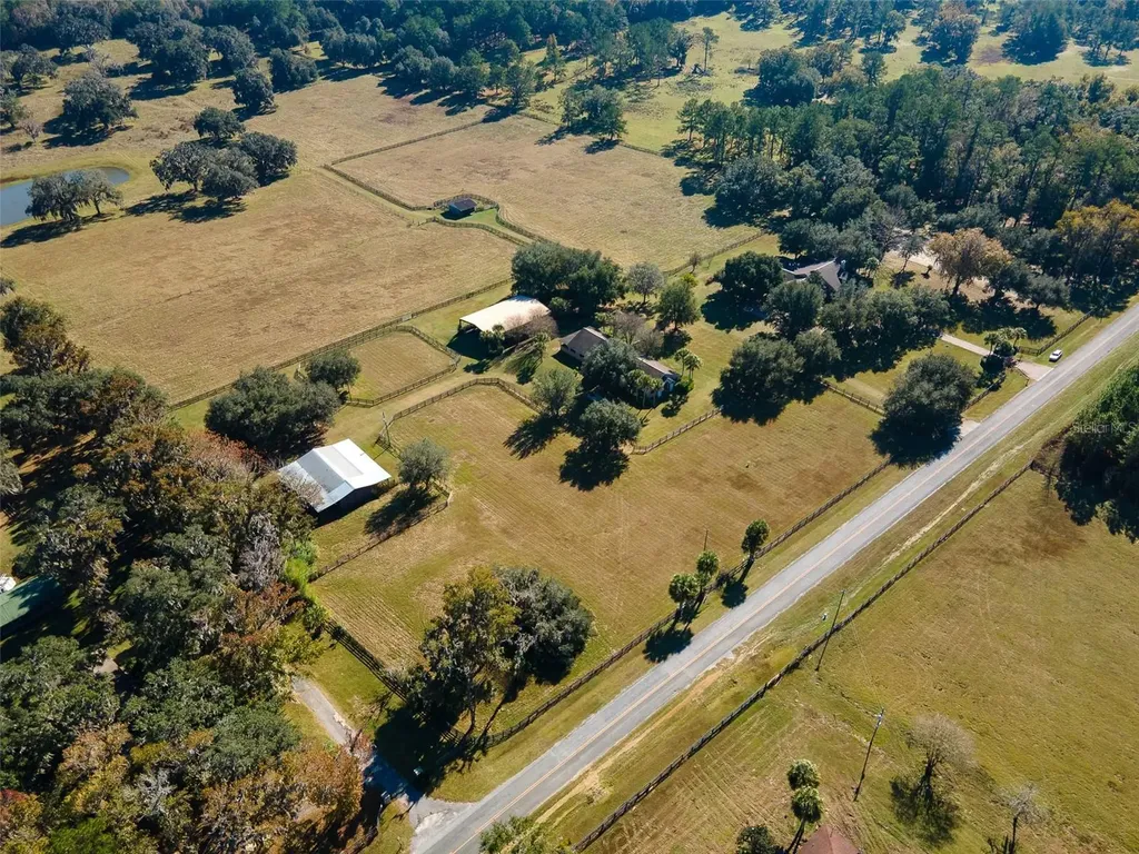 11715 NW 90th Avenue Reddick FL 32686