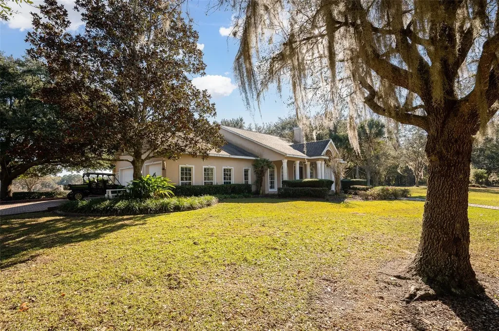 11715 NW 90th Avenue Reddick FL 32686