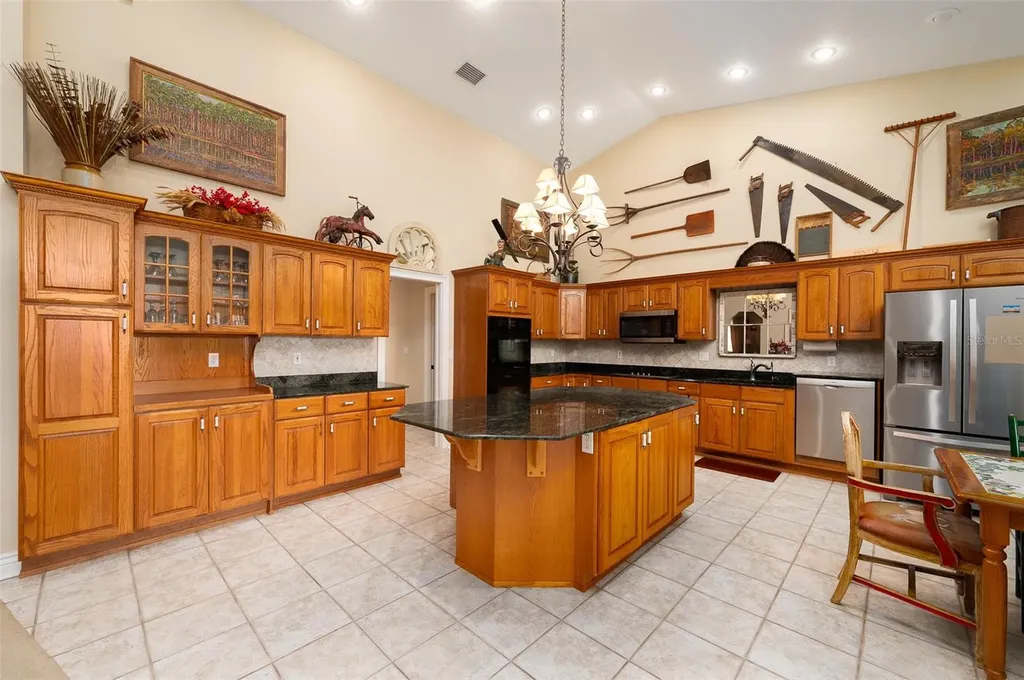 11715 NW 90th Avenue Reddick FL 32686