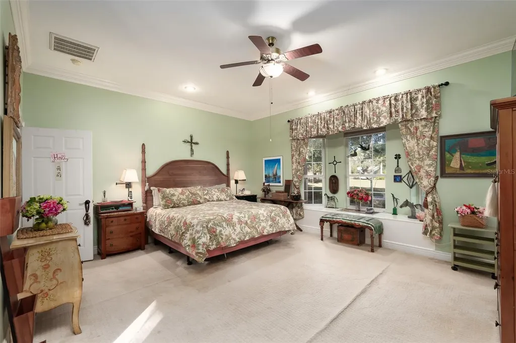 11715 NW 90th Avenue Reddick FL 32686