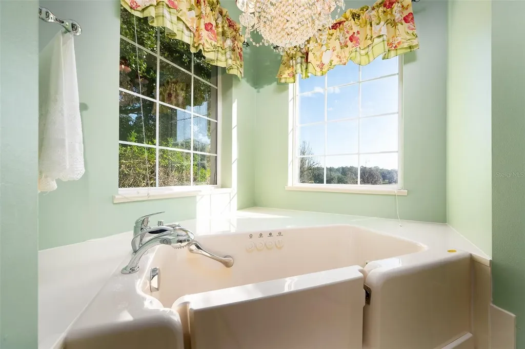 11715 NW 90th Avenue Reddick FL 32686