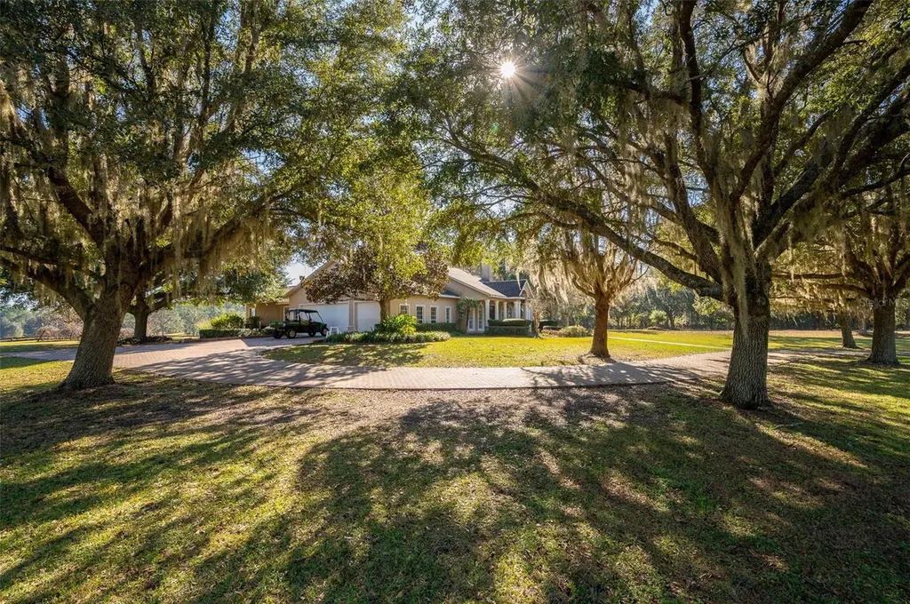 11715 NW 90th Avenue Reddick FL 32686
