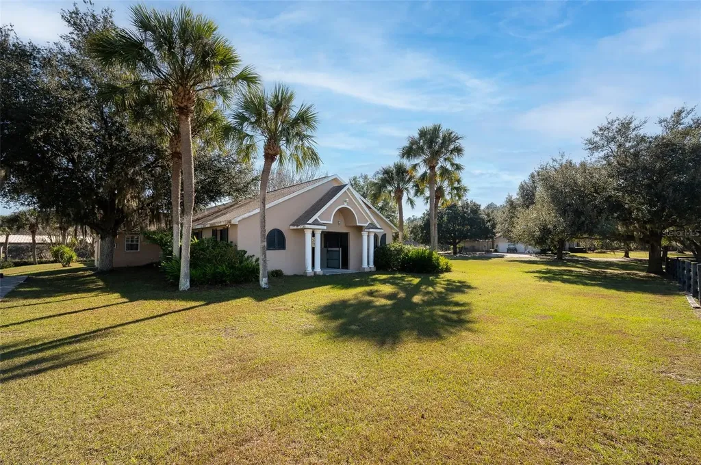 11715 NW 90th Avenue Reddick FL 32686