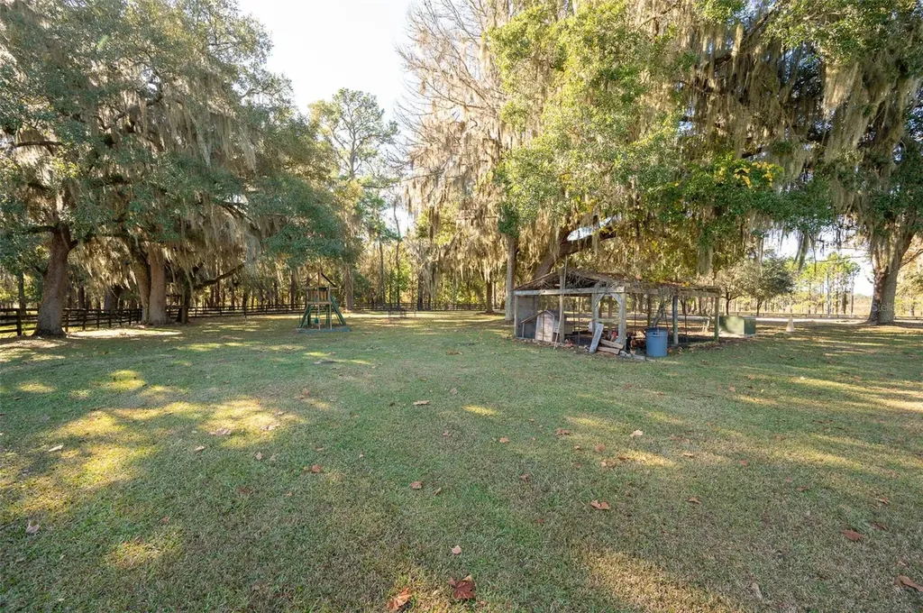 11715 NW 90th Avenue Reddick FL 32686