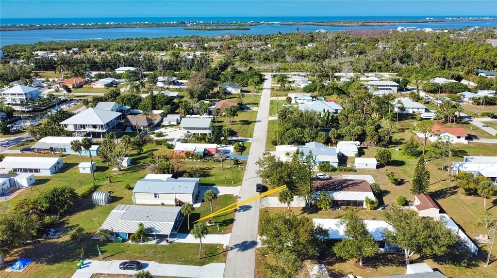8207 Archie Street Englewood FL 34224