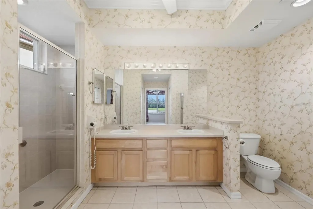8422 Wethersfield Run Lakewood Ranch FL 34202