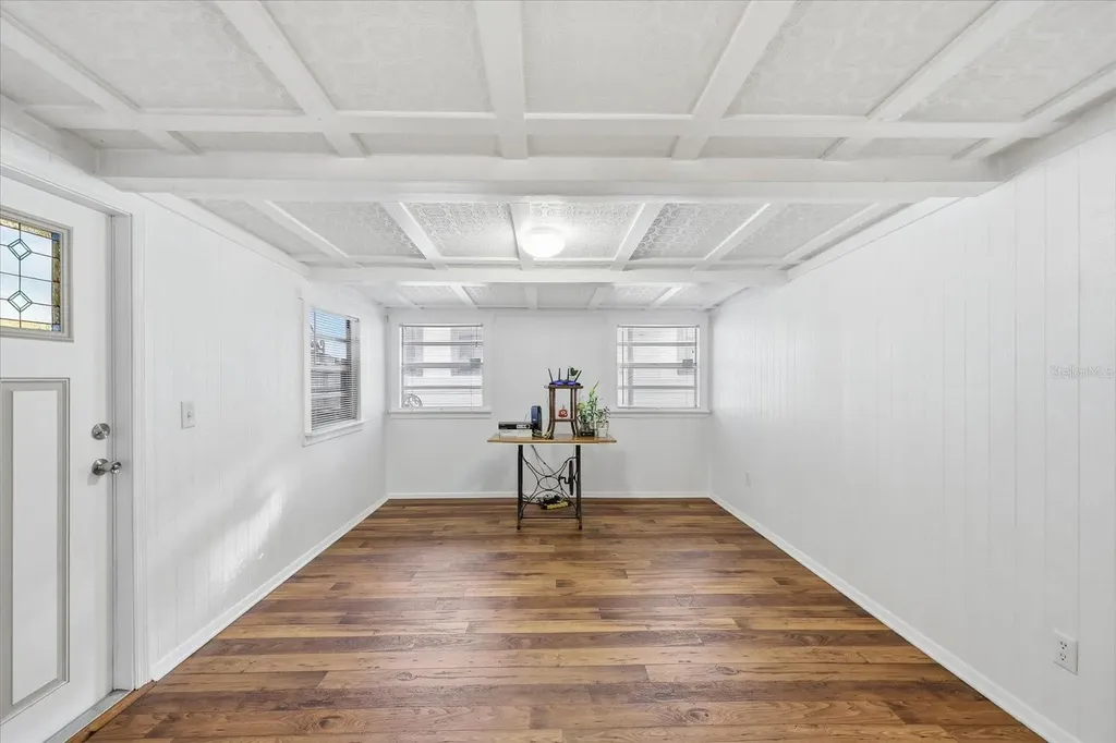 12031 E Old Hillsborough Avenue Seffner FL 33584