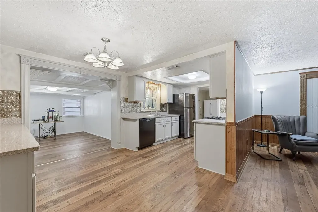 12031 E Old Hillsborough Avenue Seffner FL 33584