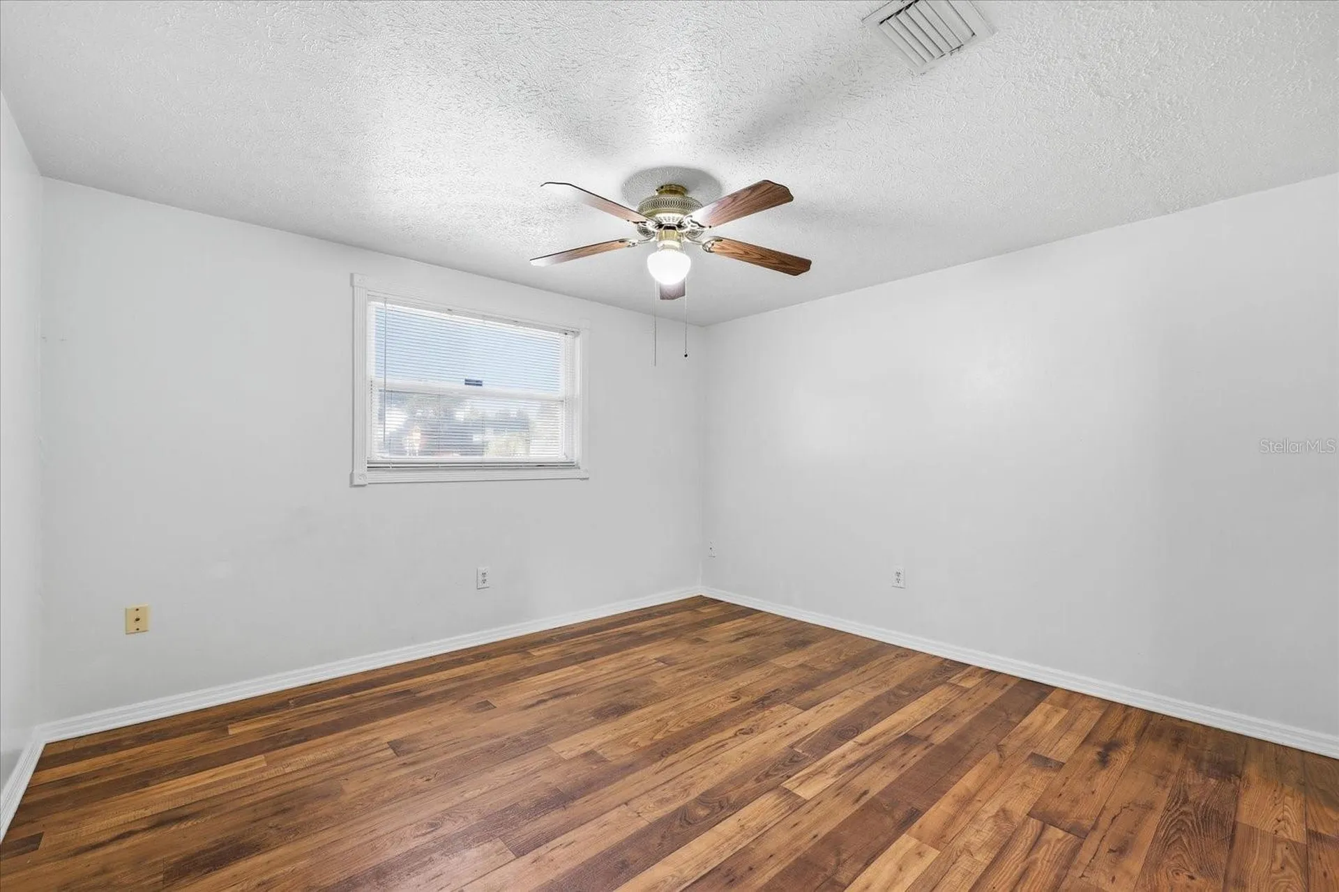 12031 E Old Hillsborough Avenue Seffner FL 33584