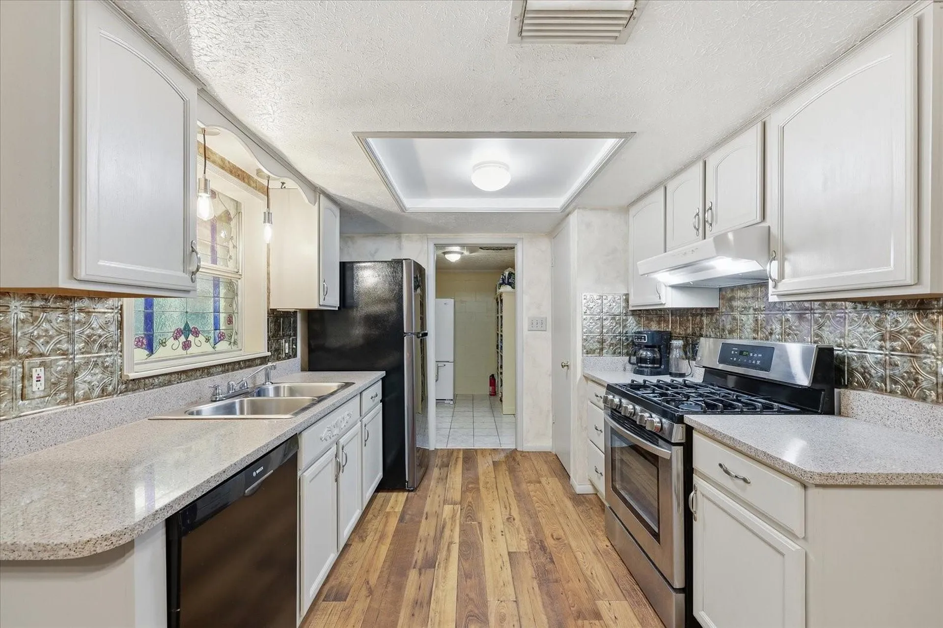 12031 E Old Hillsborough Avenue Seffner FL 33584