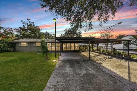 12031 E Old Hillsborough Avenue Seffner FL 33584