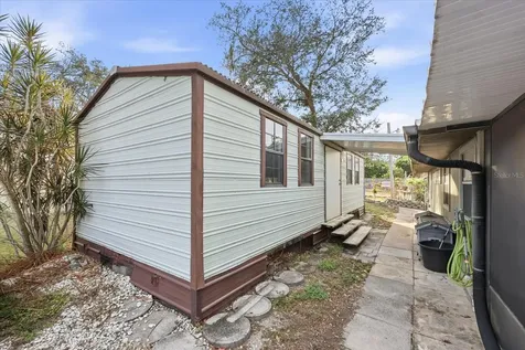 12031 E Old Hillsborough Avenue Seffner FL 33584