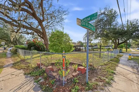 12031 E Old Hillsborough Avenue Seffner FL 33584