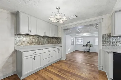 12031 E Old Hillsborough Avenue Seffner FL 33584