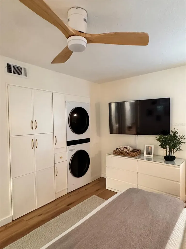 5623 Midnight Pass Road Siesta Key FL 34242