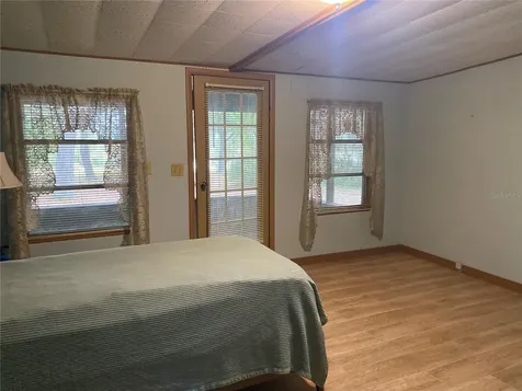 8093 Breezy Point Road E Melrose FL 32666