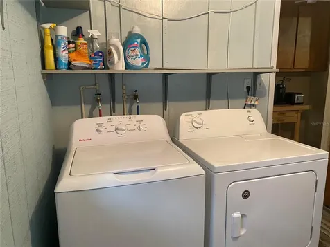 8093 Breezy Point Road E Melrose FL 32666