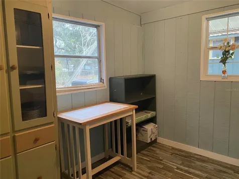 8093 Breezy Point Road E Melrose FL 32666