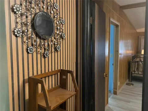 8093 Breezy Point Road E Melrose FL 32666