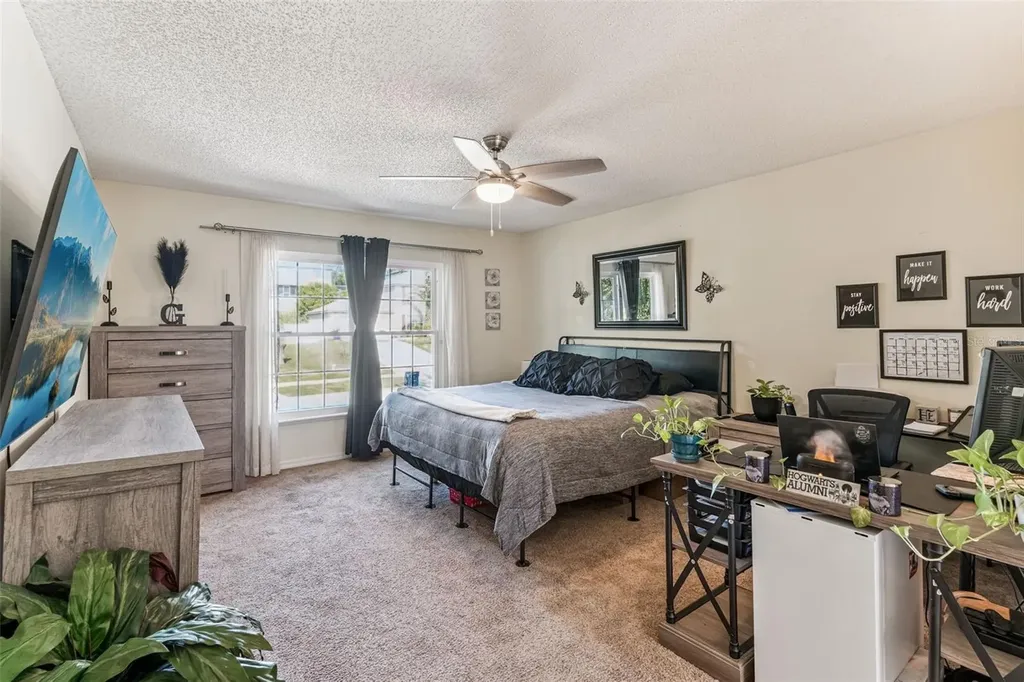 1028 Fox Trail Avenue Minneola FL 34715