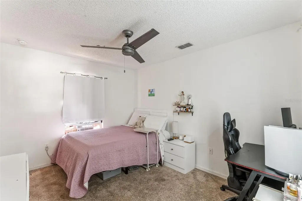 1028 Fox Trail Avenue Minneola FL 34715
