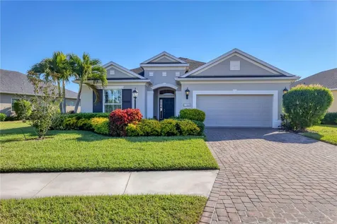 3620 Woodcliff Lake Terrace Sarasota FL 34243