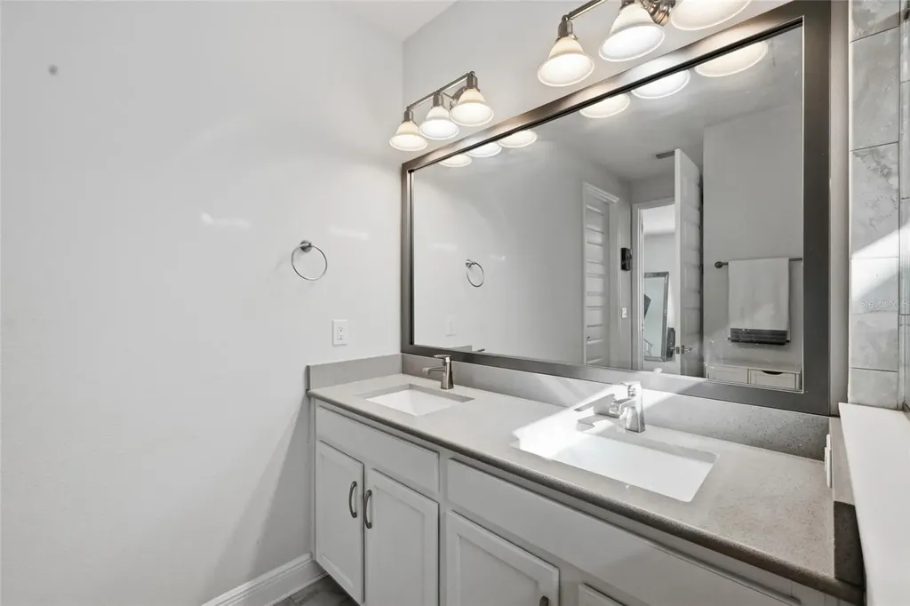 5542 Spanish Moss Cove Bradenton FL 34203