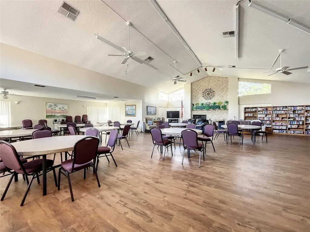 1044 Bowsprit Lane Holiday FL 34691