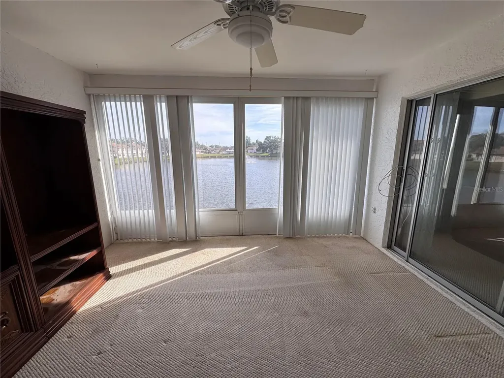 1044 Bowsprit Lane Holiday FL 34691