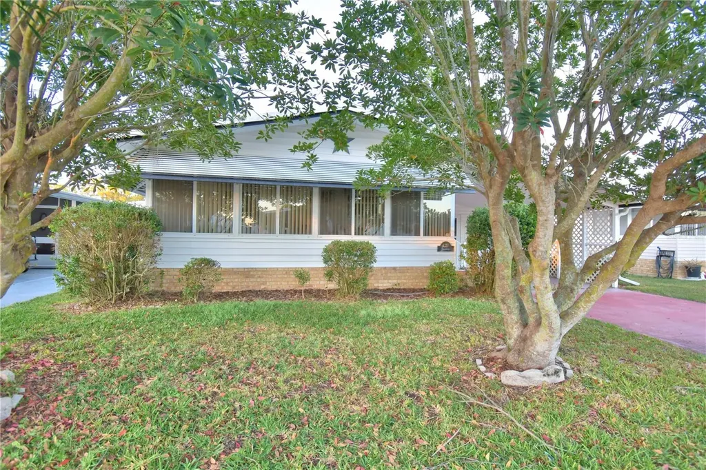4251 Cedarwood Street Winter Haven FL 33880